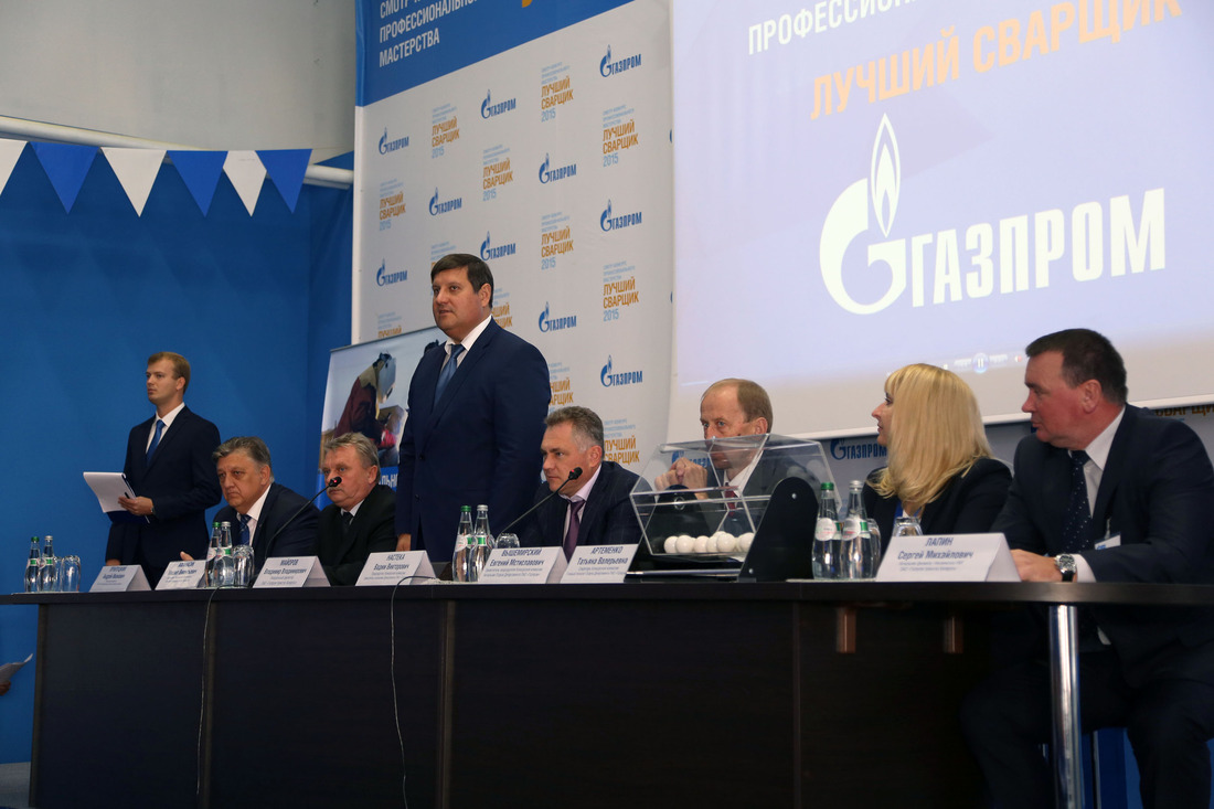 С приветственным словом выступает генеральный директор ОАО "Газпром трансгаз Беларусь" Владимир Майоров